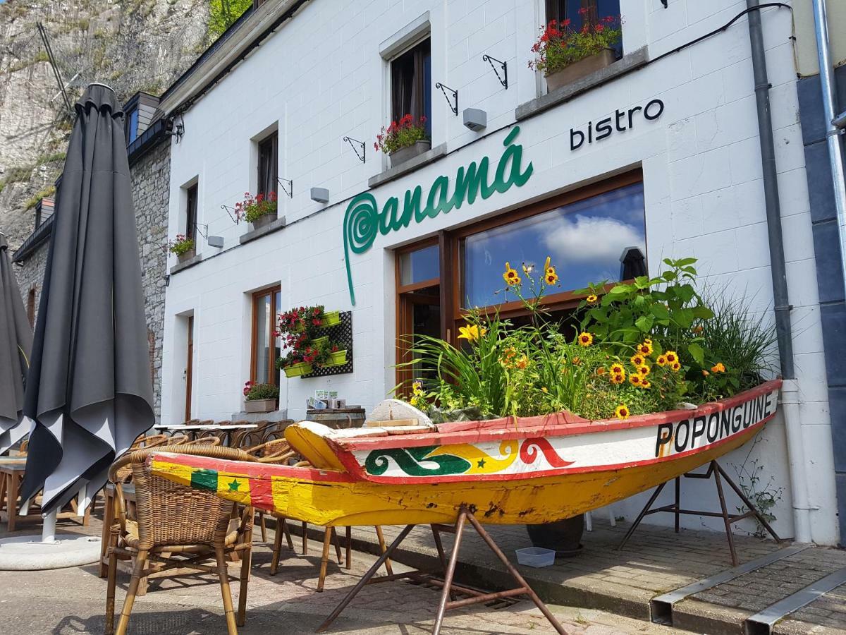 Au Rocher Dinant Bagian luar foto